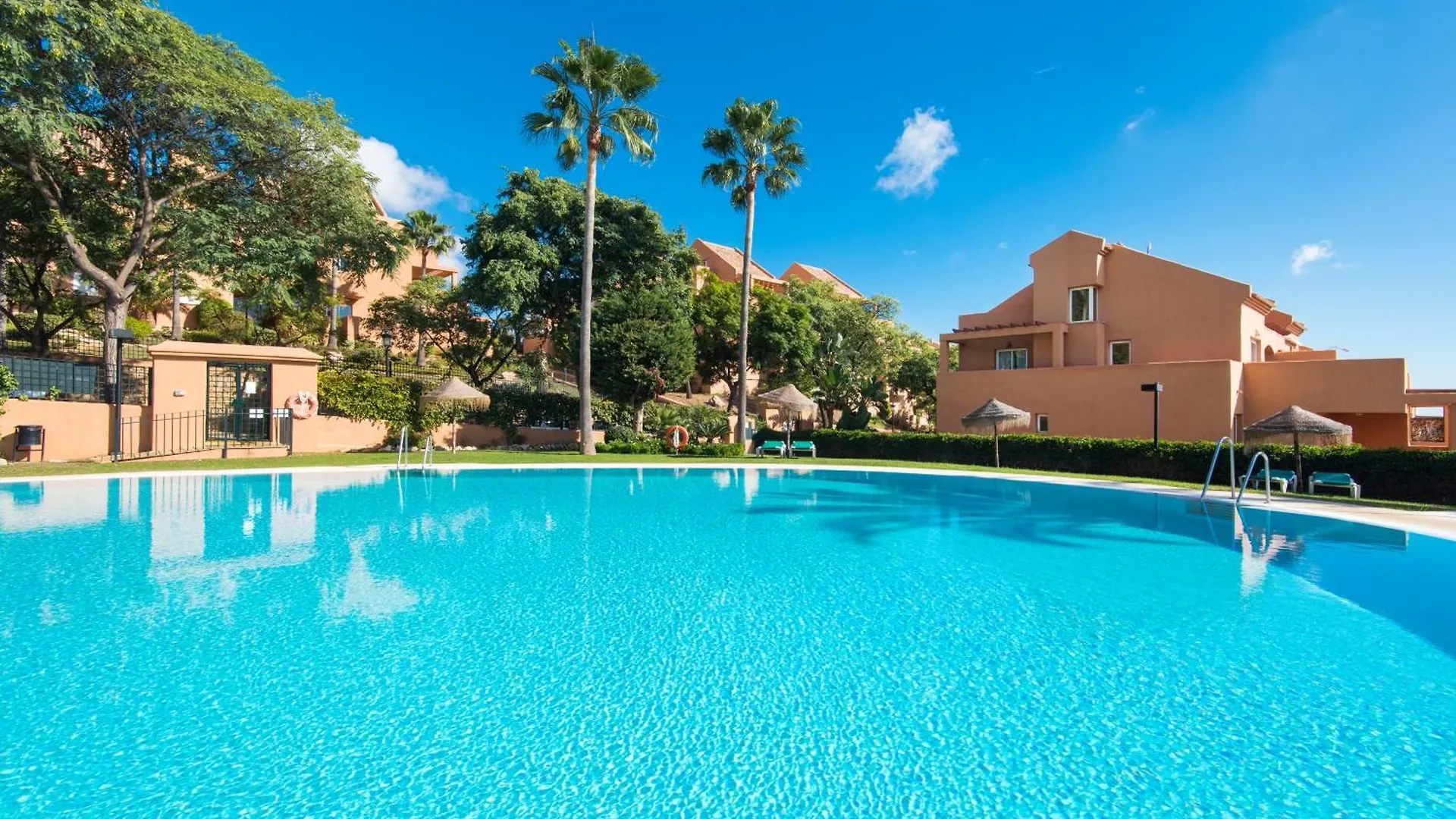 Apartmán Rentandhomes Penthouse Elviria Golf Marbella